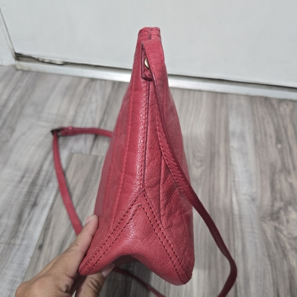 AMERICAN LEATHER CO. Dayton Quilted Leather Crossbody Bag Purse Red - Picture 4 of 12